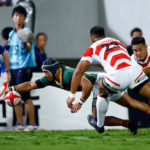 Cheslin Kolbe scores against Japan