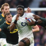 Maro Itoje being tackled by Duane Vermeulen Springboks