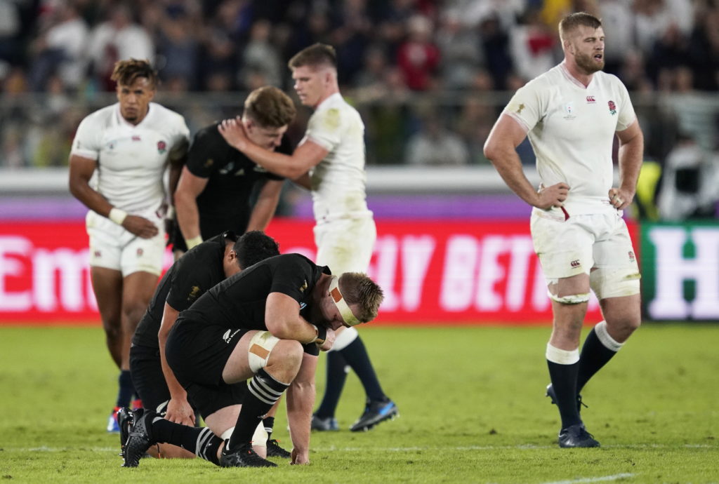 All Blacks players reacts after losing against England