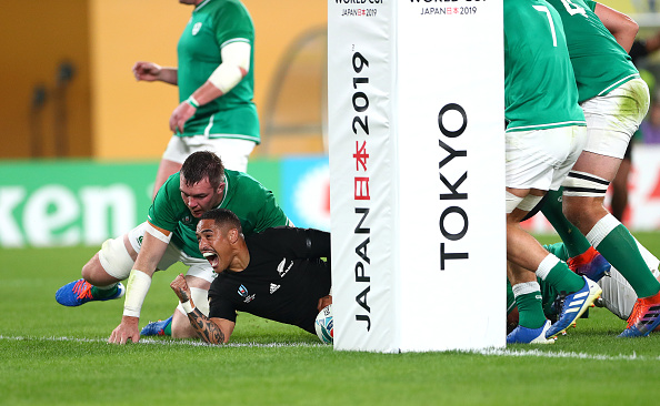 All Blacks scrumhalf Aaron Smith celebrates