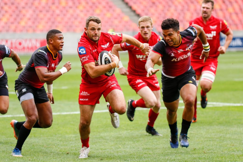 Scarlets surge past Kings