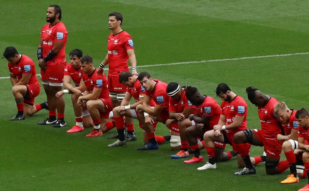 Saracens players take a knee in support of the Black Lives Matter / Getty Images