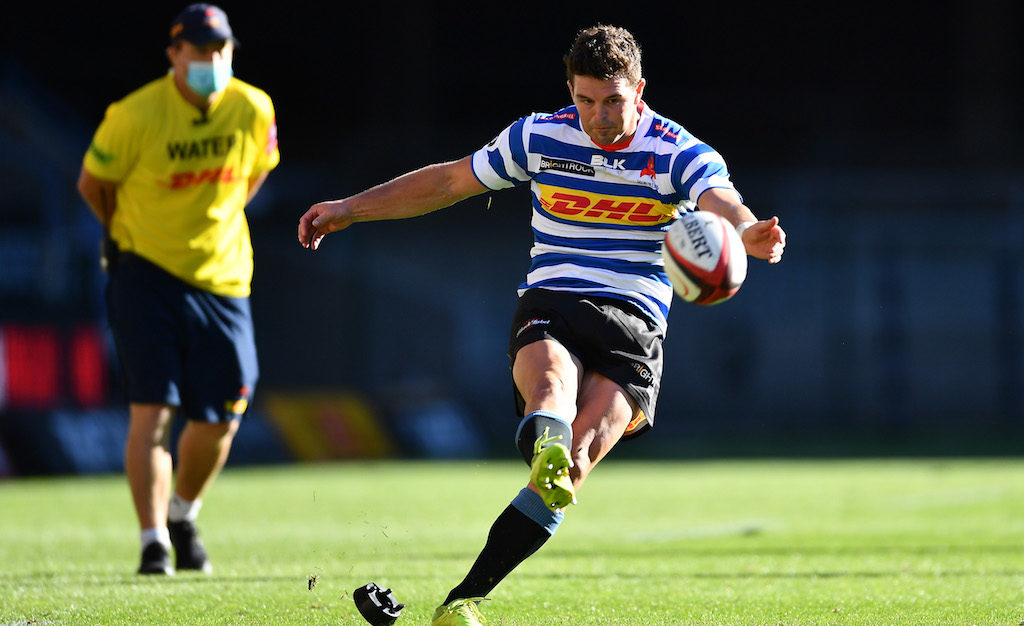 Tim Swiel takes a shot at goal for Western Province